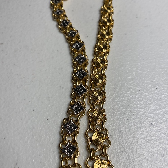 Two Tone Choker Necklace - Picture 4 of 6